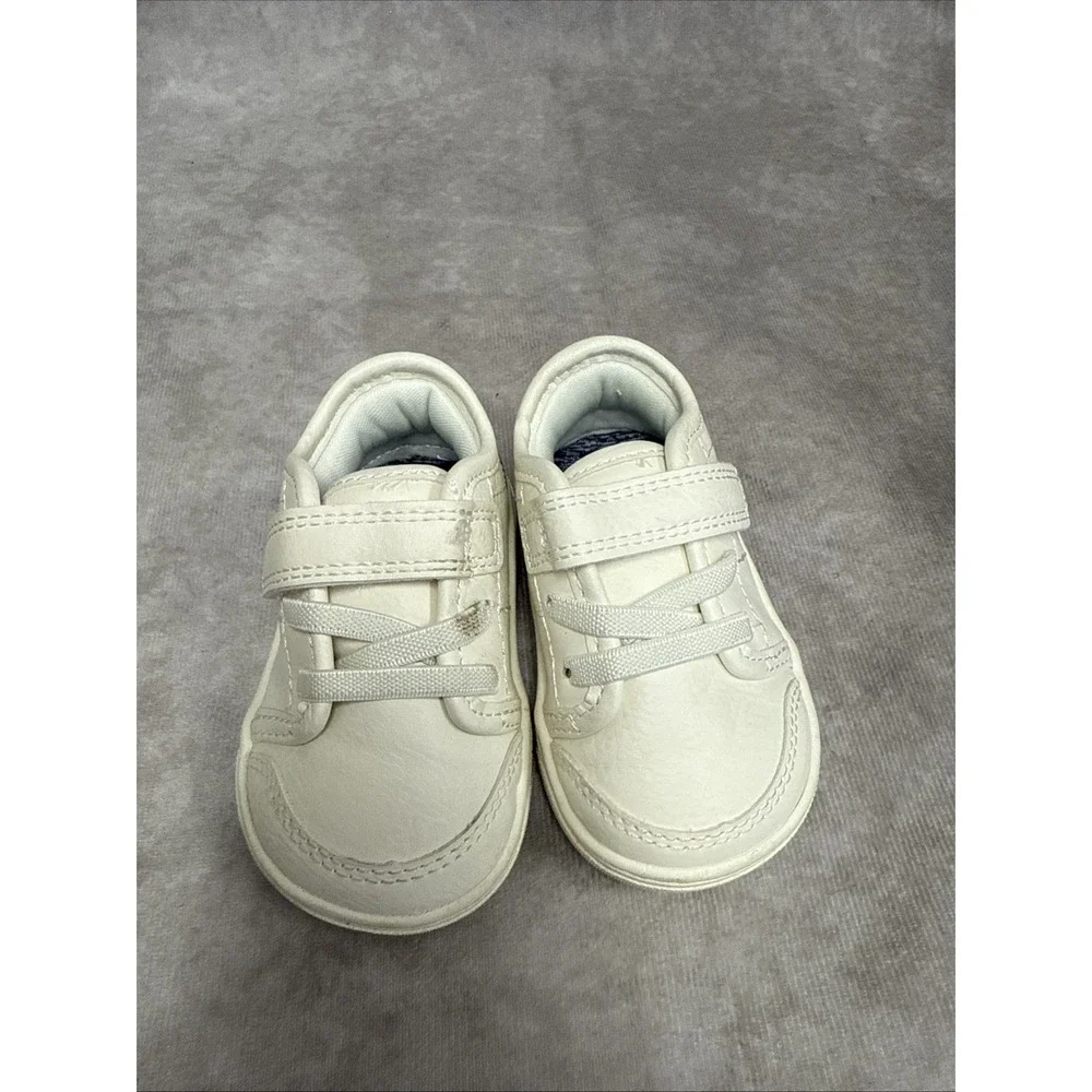Carters Simple Joys Tennis Shoes Toddler Size US 3M